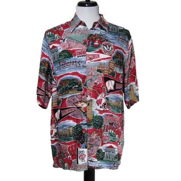 VTG Reyn Spooner S WISCONSIN BADGERS NCAA Big 10 Football Bucky Madison Shirt - Picture 1 of 10